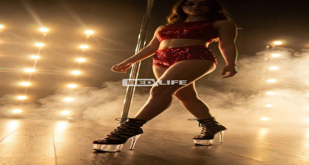 BAILARINA / STRIPPER – BENIDORM,