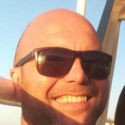 ADam437